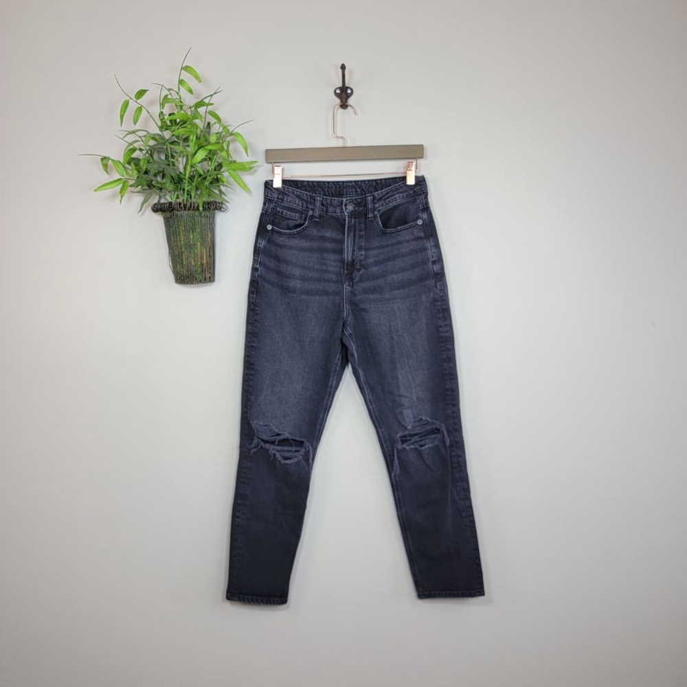 American Eagle Highest Rise Mom Jeans Black 90s Distressed Tapered Relaxed AE 4
